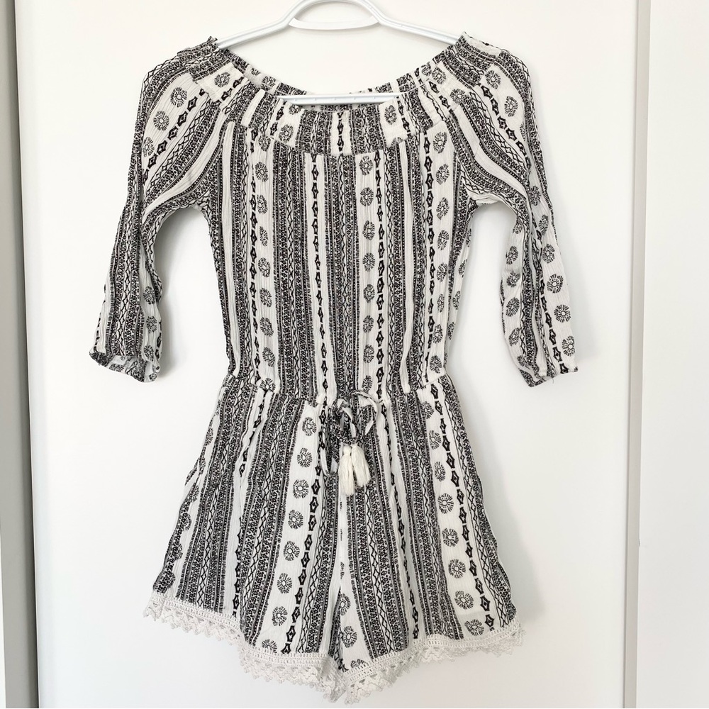 ABERCROMBIE & FITCH Off Shoulder Romper